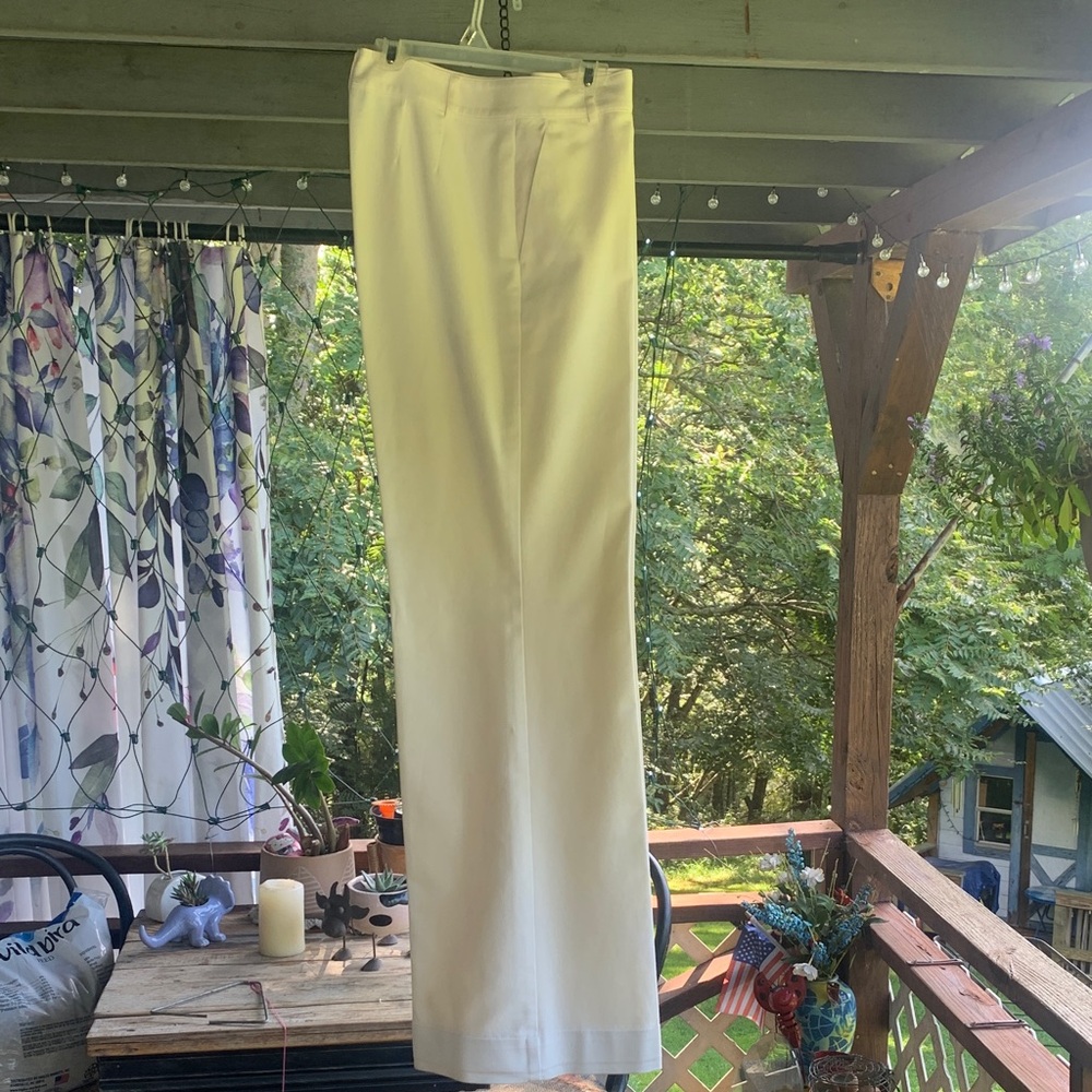 St. John Off-White Women's Trousers